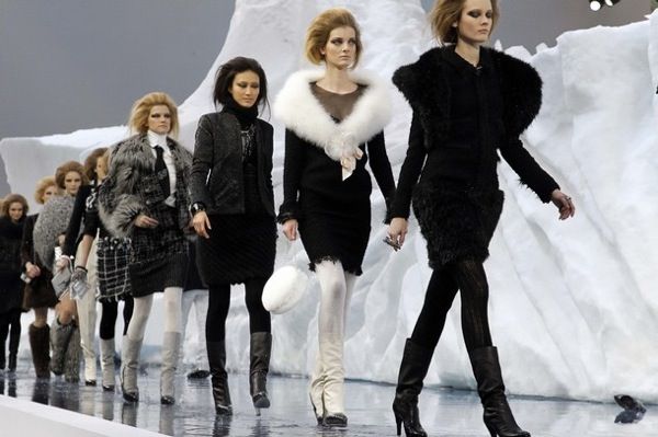Chanel - PFW - Ready To Wear - Fall/Winter 2011 - Show
